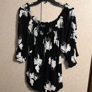 Gently worn Lucky Brand OTS top